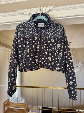 Aeropostale Black Floral Cropped Bomber Jacket